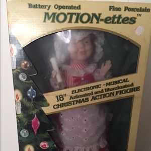 Mrs Clause Musical Motion Figurine
